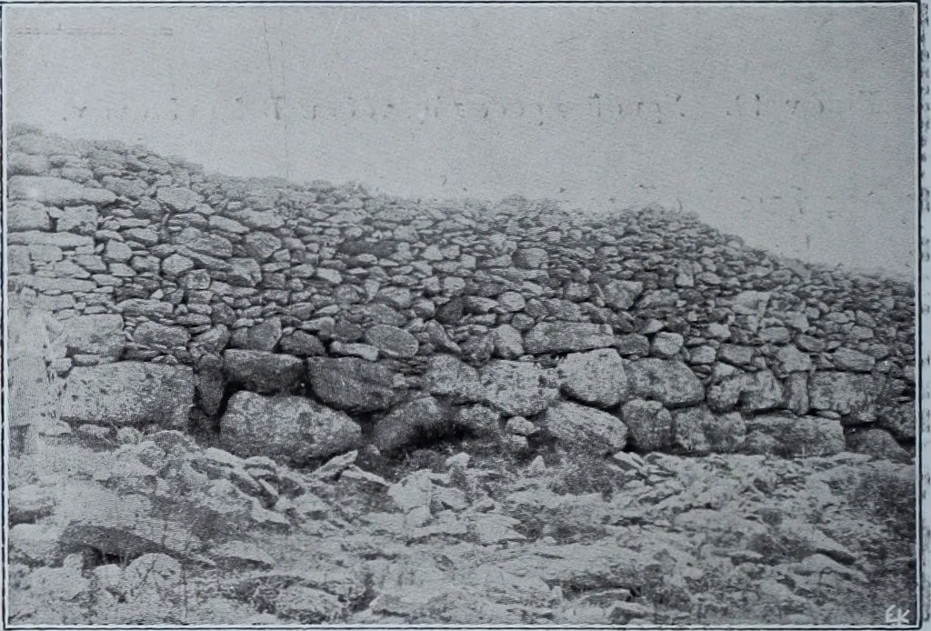 An illustration from Archaiologik ephmeris : ekdidomen hypo ts en Athnais Archaiologiks Hetairias, 1862, leaf 33