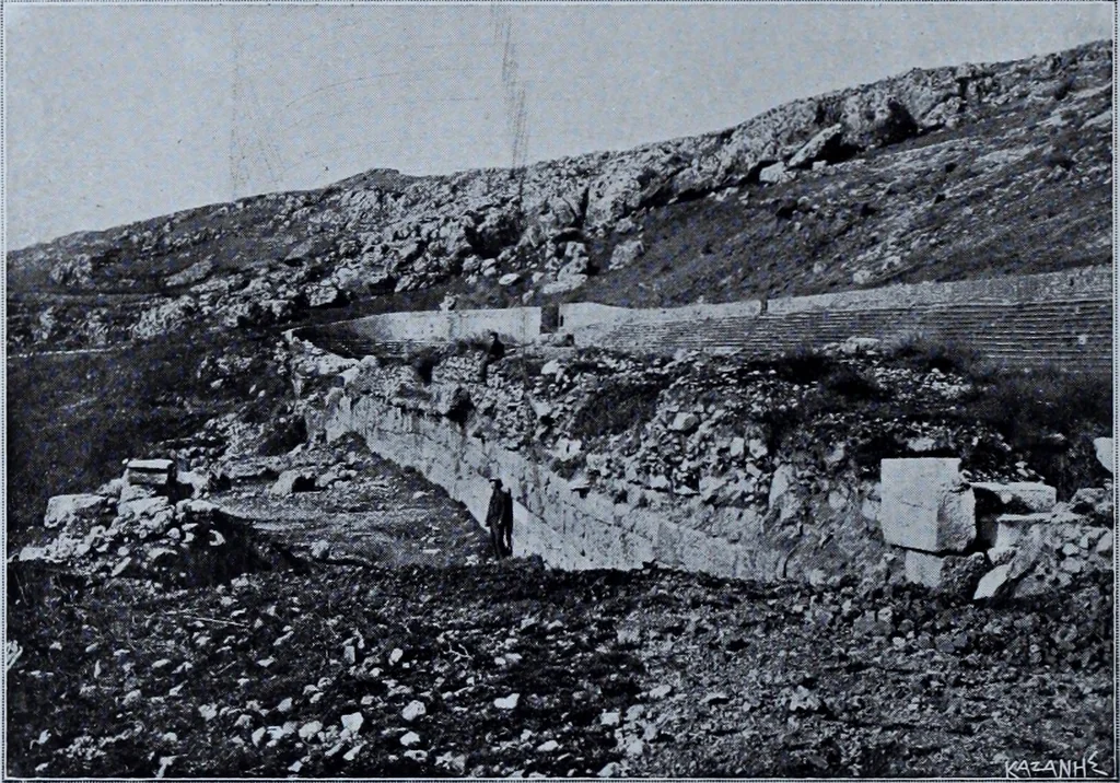 An illustration from Archaiologik ephmeris : ekdidomen hypo ts en Athnais Archaiologiks Hetairias, 1862, leaf 373