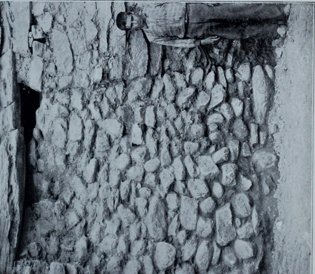 An illustration from Archaiologik ephmeris : ekdidomen hypo ts en Athnais Archaiologiks Hetairias, 1862, leaf 442