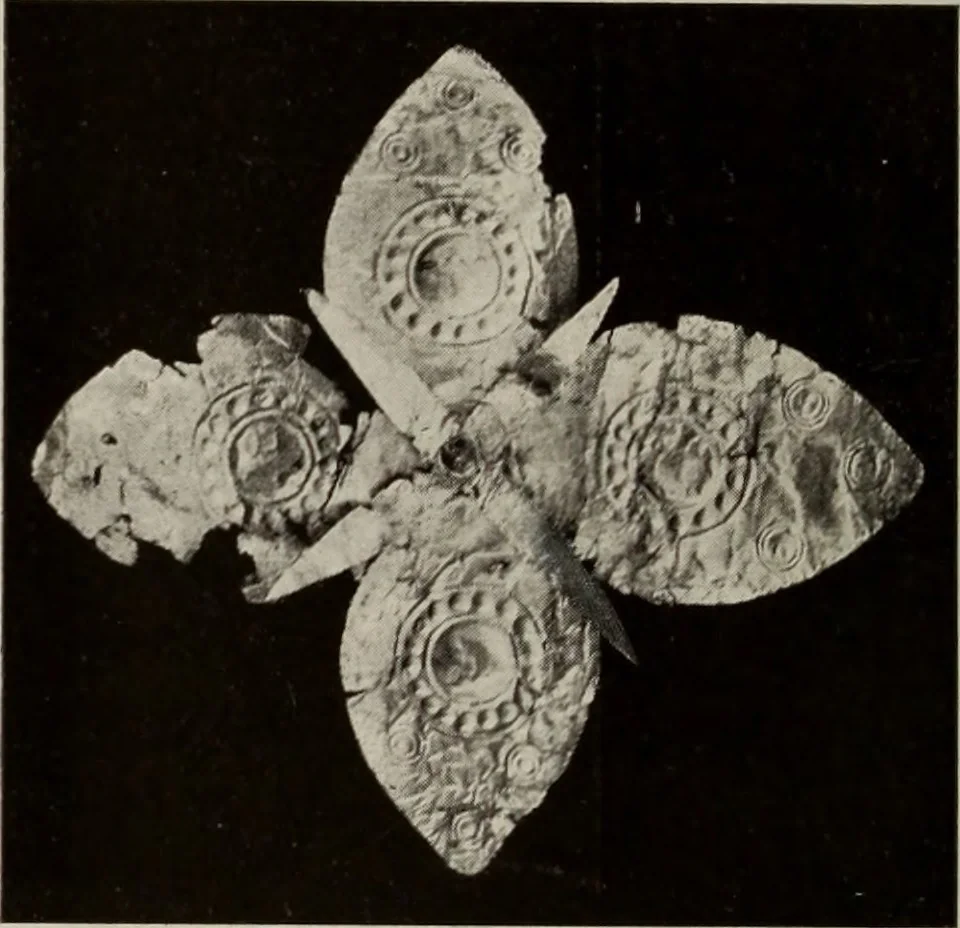 An illustration from Archaiologik ephmeris : ekdidomen hypo ts en Athnais Archaiologiks Hetairias, 1862, leaf 31