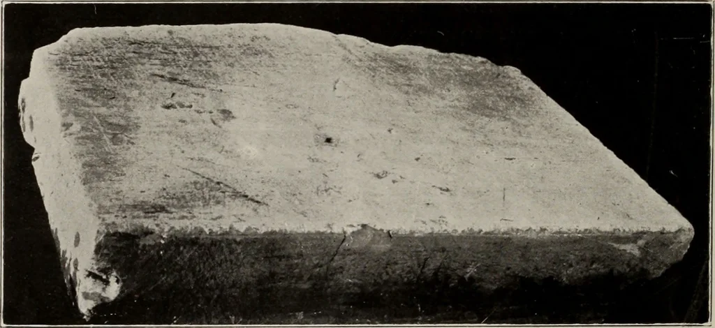 An illustration from Archaiologik ephmeris : ekdidomen hypo ts en Athnais Archaiologiks Hetairias, 1862, leaf 365