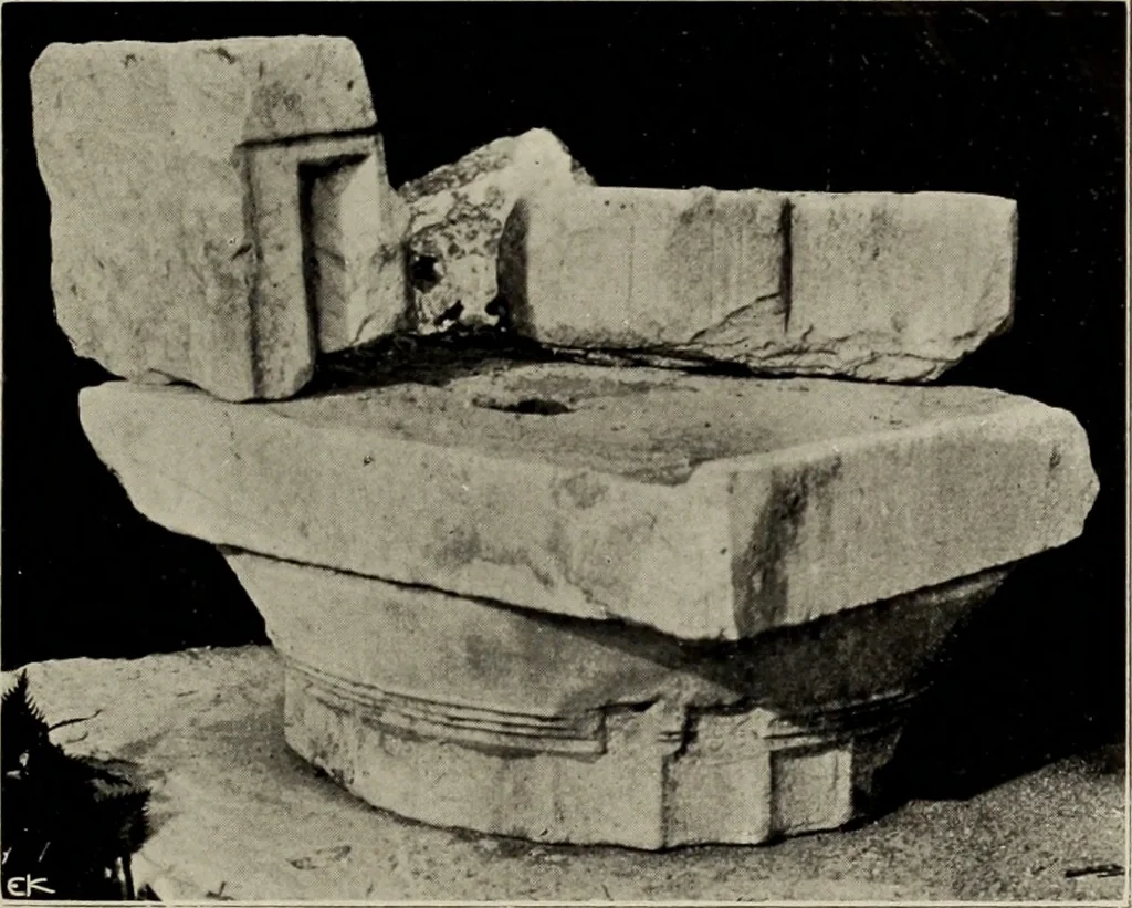 An illustration from Archaiologik ephmeris : ekdidomen hypo ts en Athnais Archaiologiks Hetairias, 1862, leaf 370