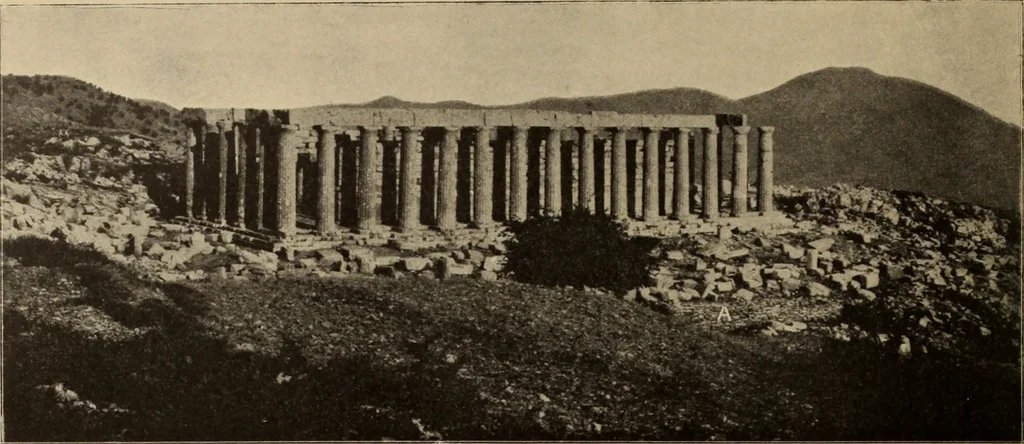 An illustration from Archaiologik ephmeris : ekdidomen hypo ts en Athnais Archaiologiks Hetairias, 1862, leaf 151