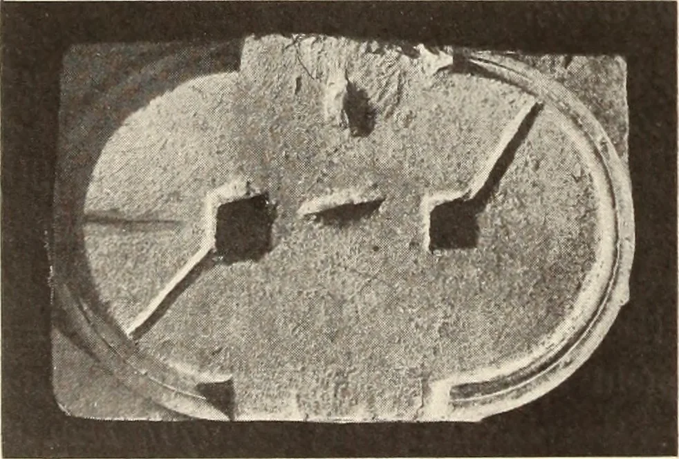 An illustration from Archaiologik ephmeris : ekdidomen hypo ts en Athnais Archaiologiks Hetairias, 1862, leaf 209