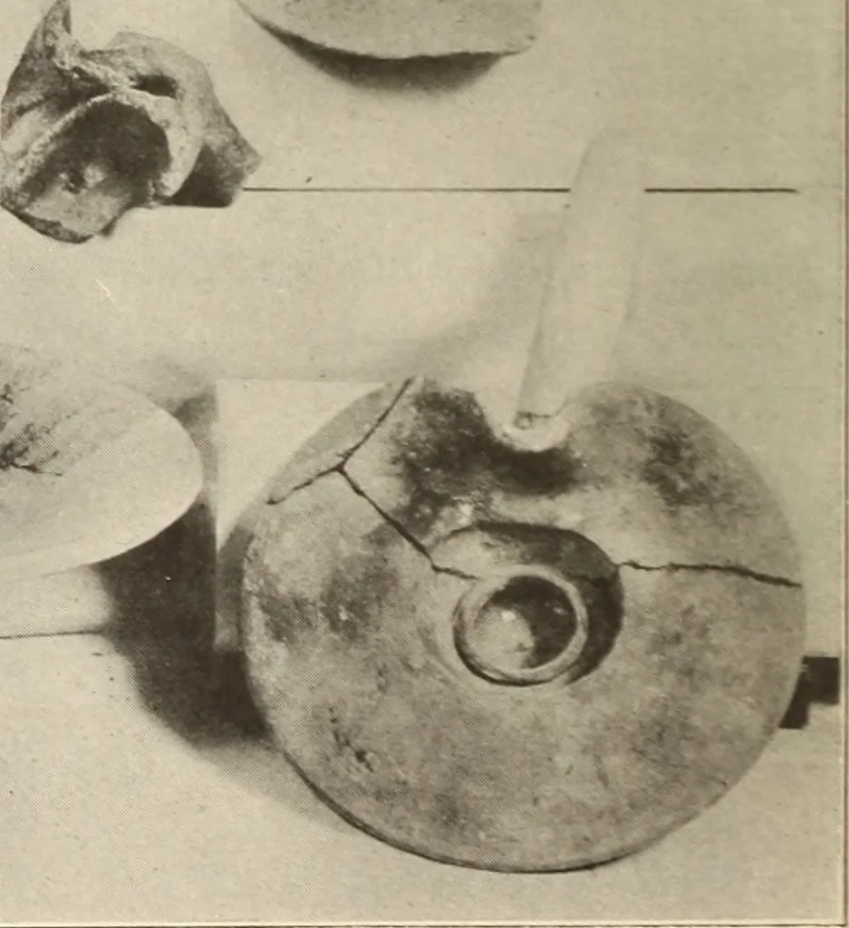 An illustration from Archaiologik ephmeris : ekdidomen hypo ts en Athnais Archaiologiks Hetairias, 1862, leaf 247