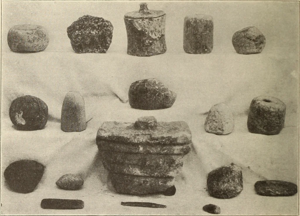 An illustration from Archaiologik ephmeris : ekdidomen hypo ts en Athnais Archaiologiks Hetairias, 1862, leaf 253