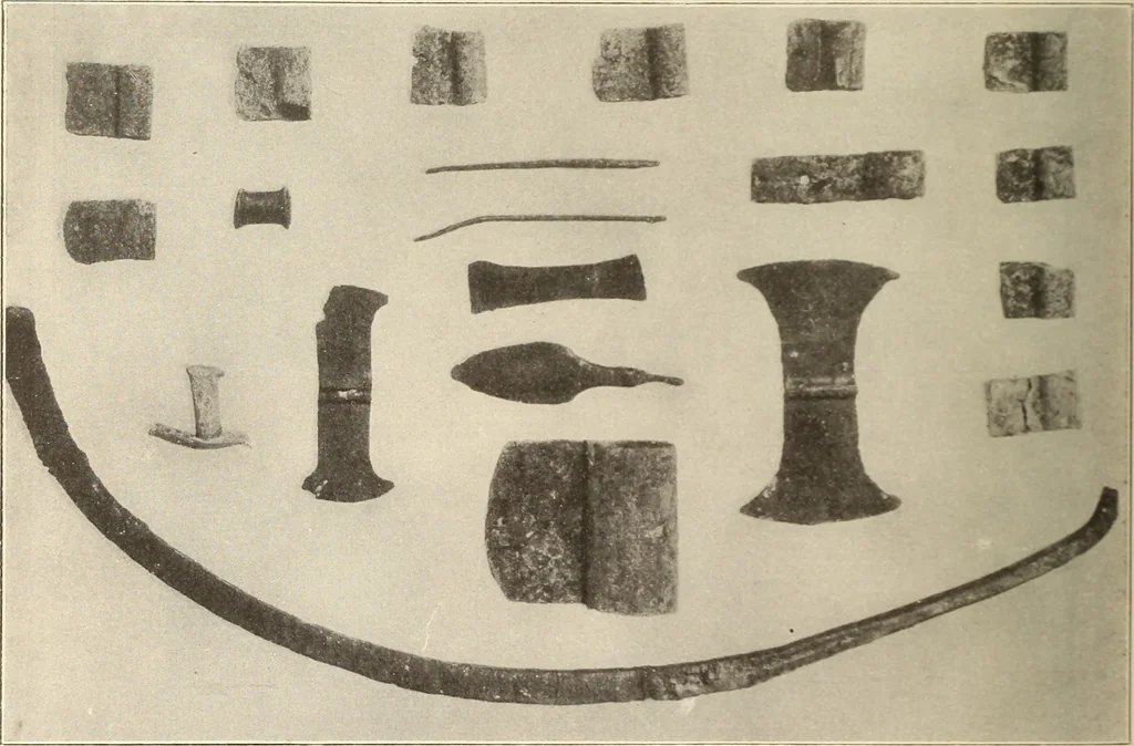 An illustration from Archaiologik ephmeris : ekdidomen hypo ts en Athnais Archaiologiks Hetairias, 1862, leaf 257