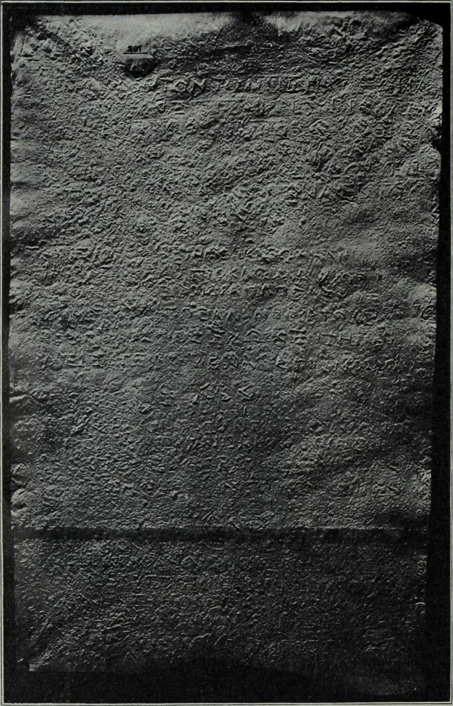 An illustration from Archaiologik ephmeris : ekdidomen hypo ts en Athnais Archaiologiks Hetairias, 1862, leaf 279