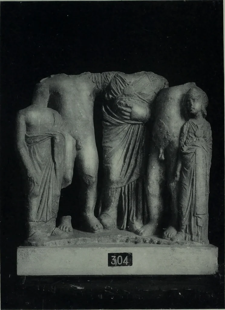 An illustration from Archaiologik ephmeris : ekdidomen hypo ts en Athnais Archaiologiks Hetairias, 1862, leaf 448