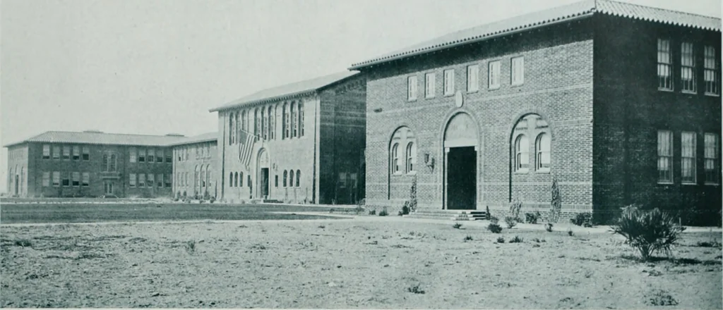 An illustration from The architect, 1915, leaf 106