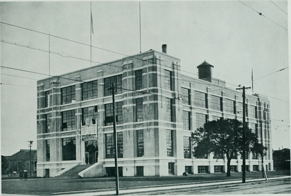 An illustration from The architect, 1915, leaf 124