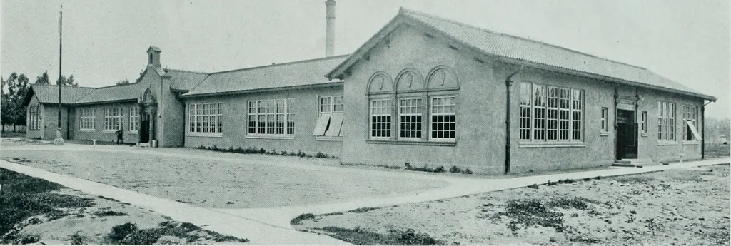 An illustration from The architect, 1915, leaf 8