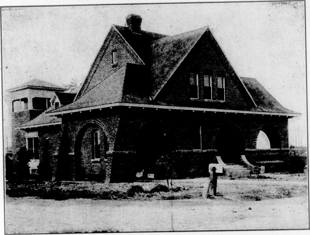 An illustration from The Architect, 1905, leaf 258
