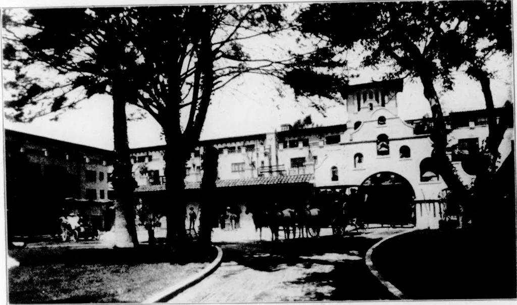 An illustration from The Architect, 1905, leaf 395