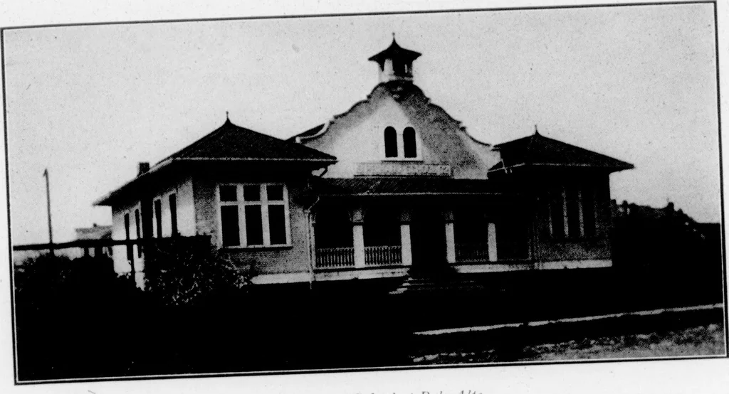 An illustration from The Architect, 1905, leaf 407