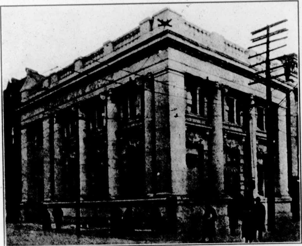 An illustration from The Architect, 1905, leaf 414