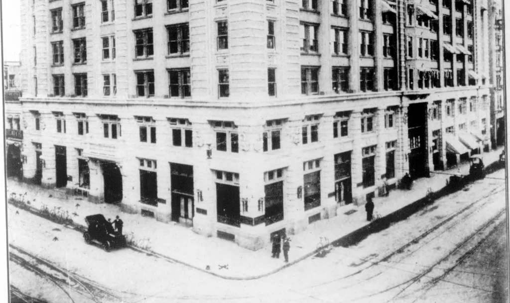 An illustration from The Architect, 1905, leaf 136