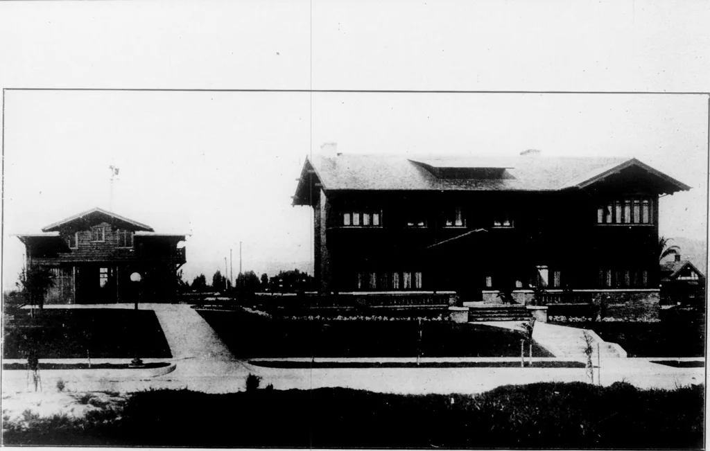 An illustration from The Architect, 1905, leaf 150