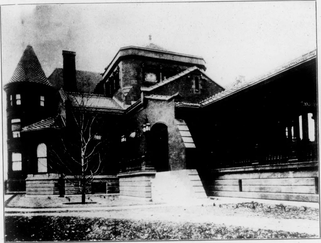 An illustration from The Architect, 1905, leaf 158