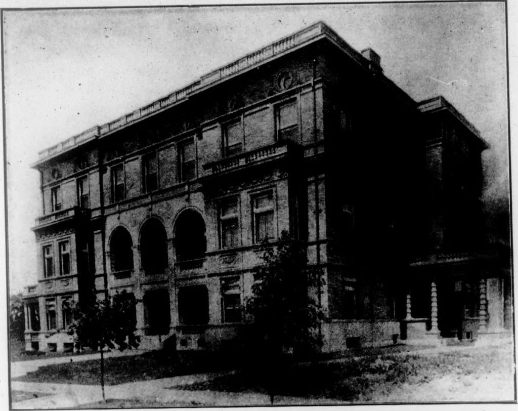 An illustration from The Architect, 1905, leaf 172