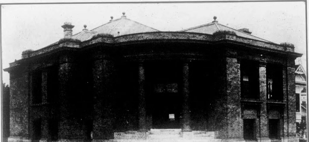 An illustration from The Architect, 1905, leaf 333