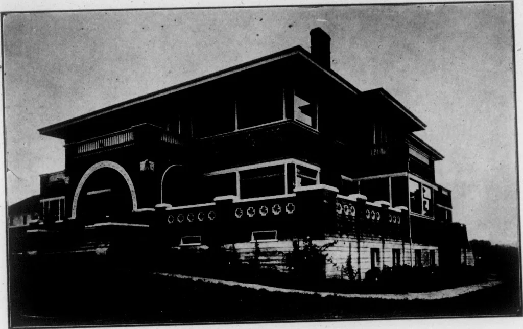 An illustration from The Architect, 1905, leaf 338