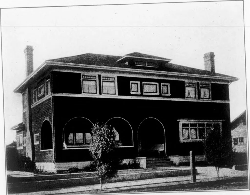 An illustration from The Architect, 1905, leaf 340