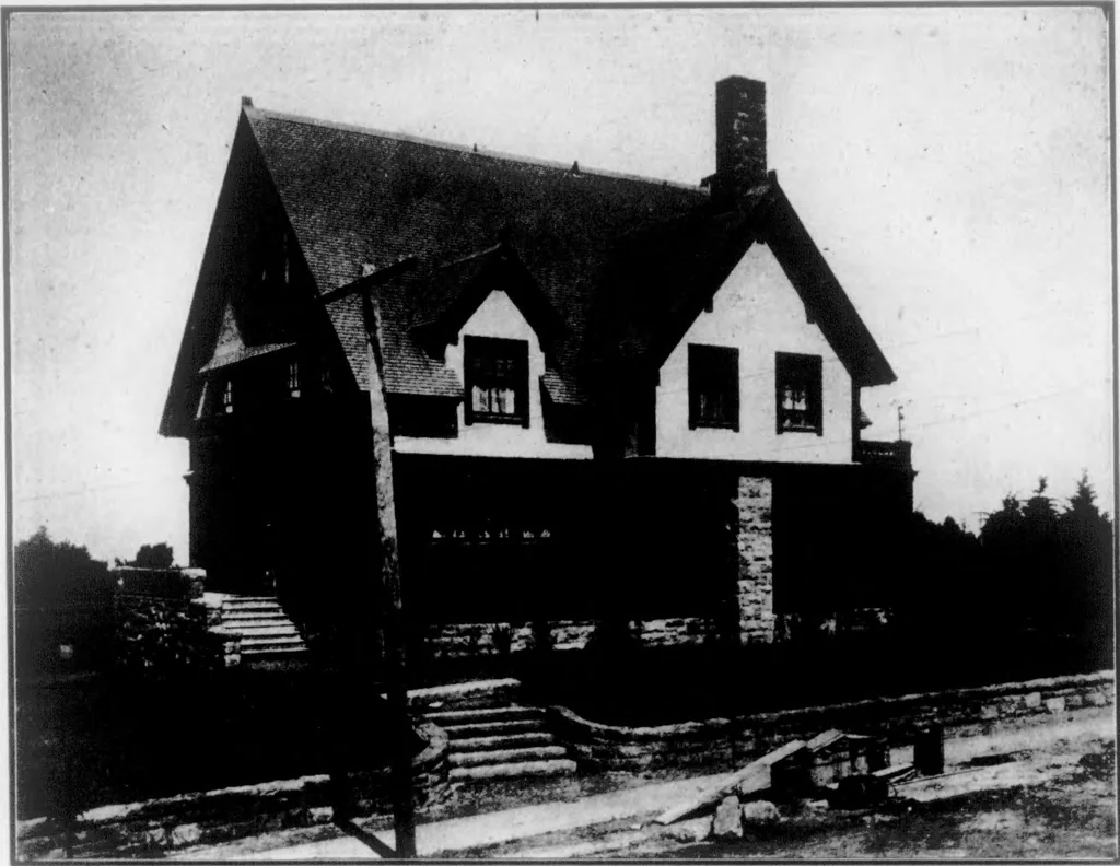 An illustration from The Architect, 1905, leaf 388