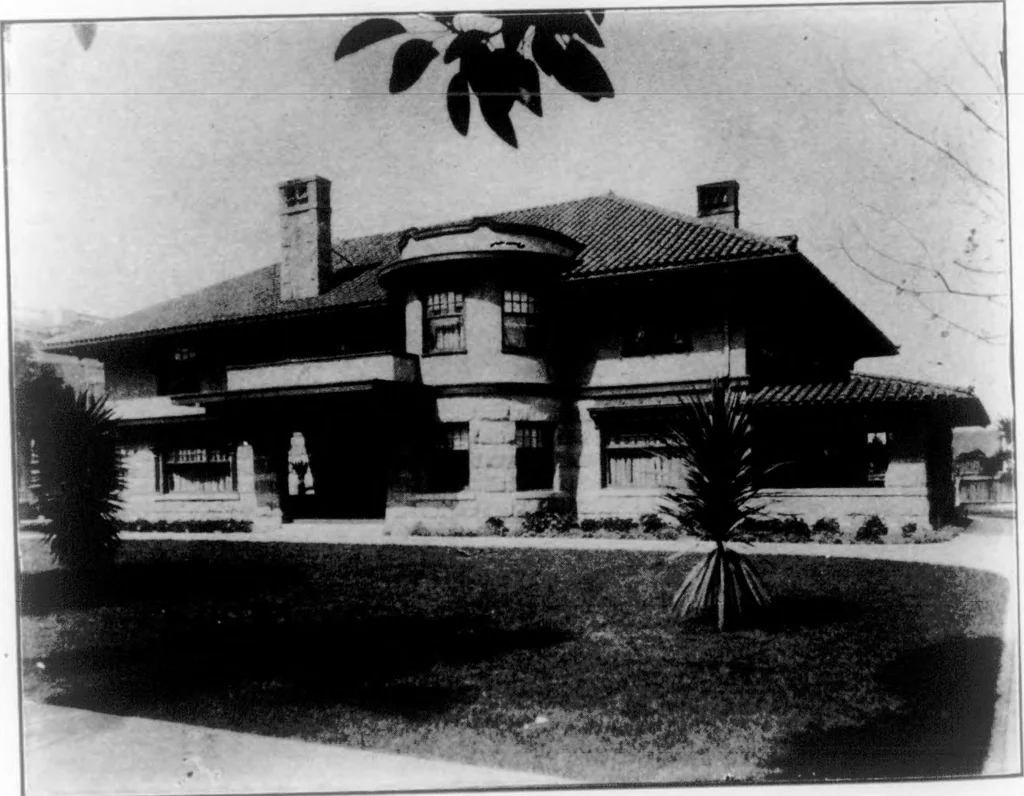 An illustration from The Architect, 1905, leaf 616