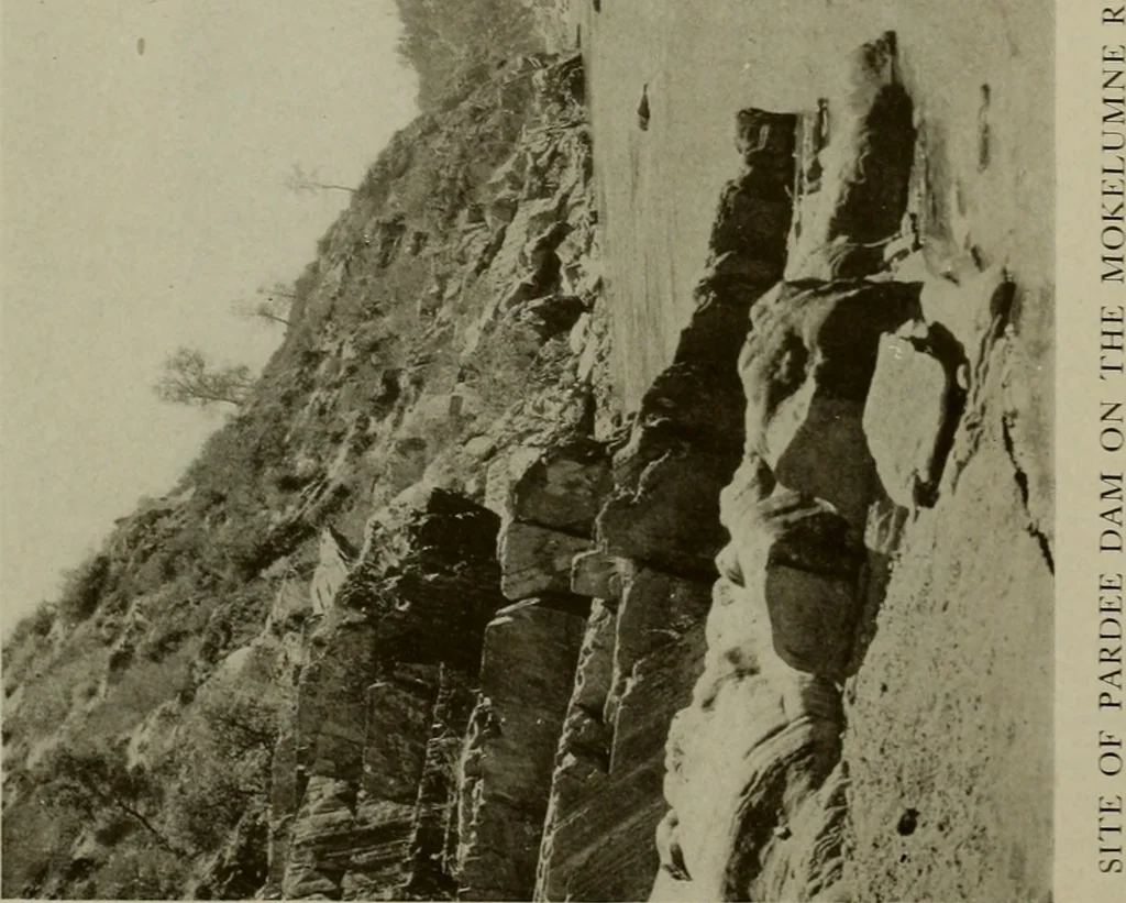 An illustration from Architect and engineer, 1905, leaf 187