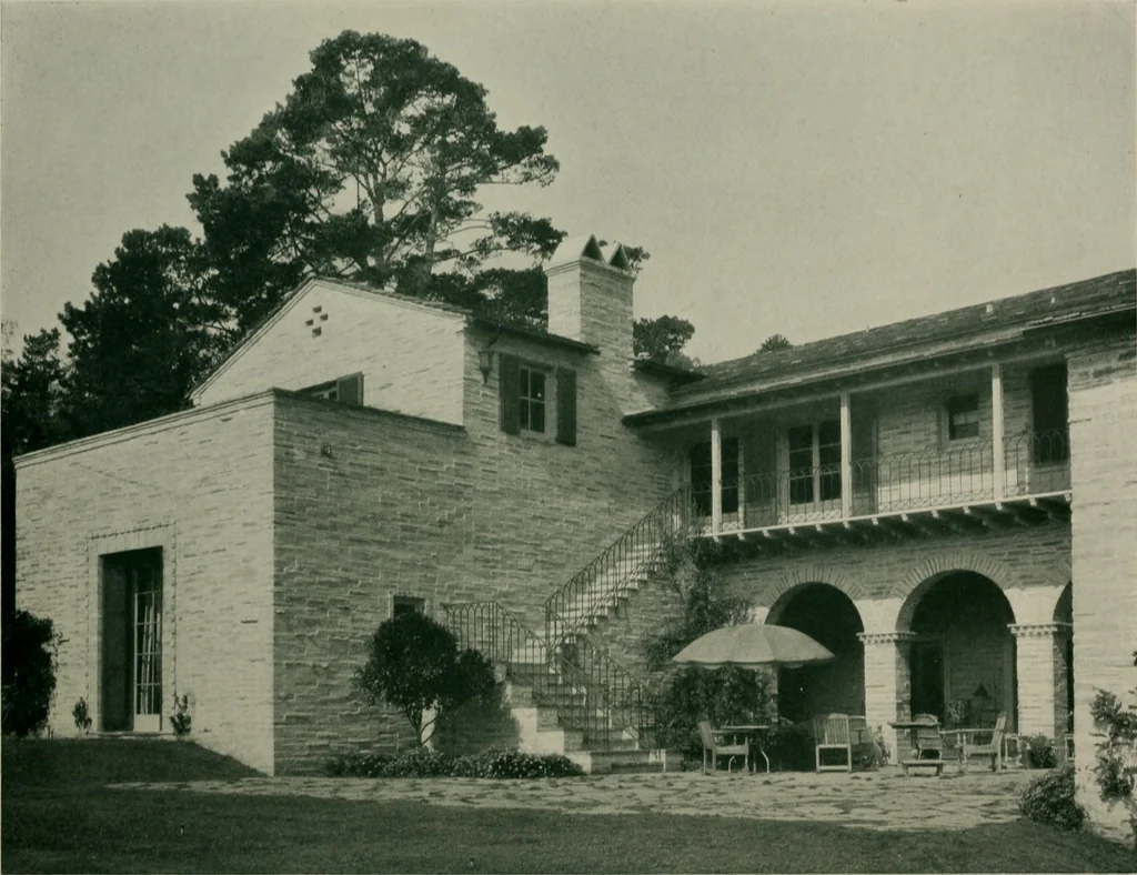 An illustration from Architect and engineer, 1905, leaf 305