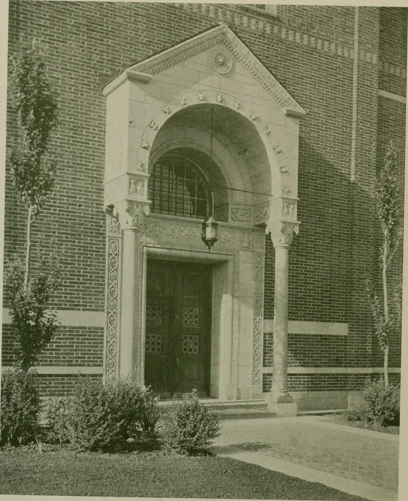 An illustration from Architect and engineer, 1905, leaf 611