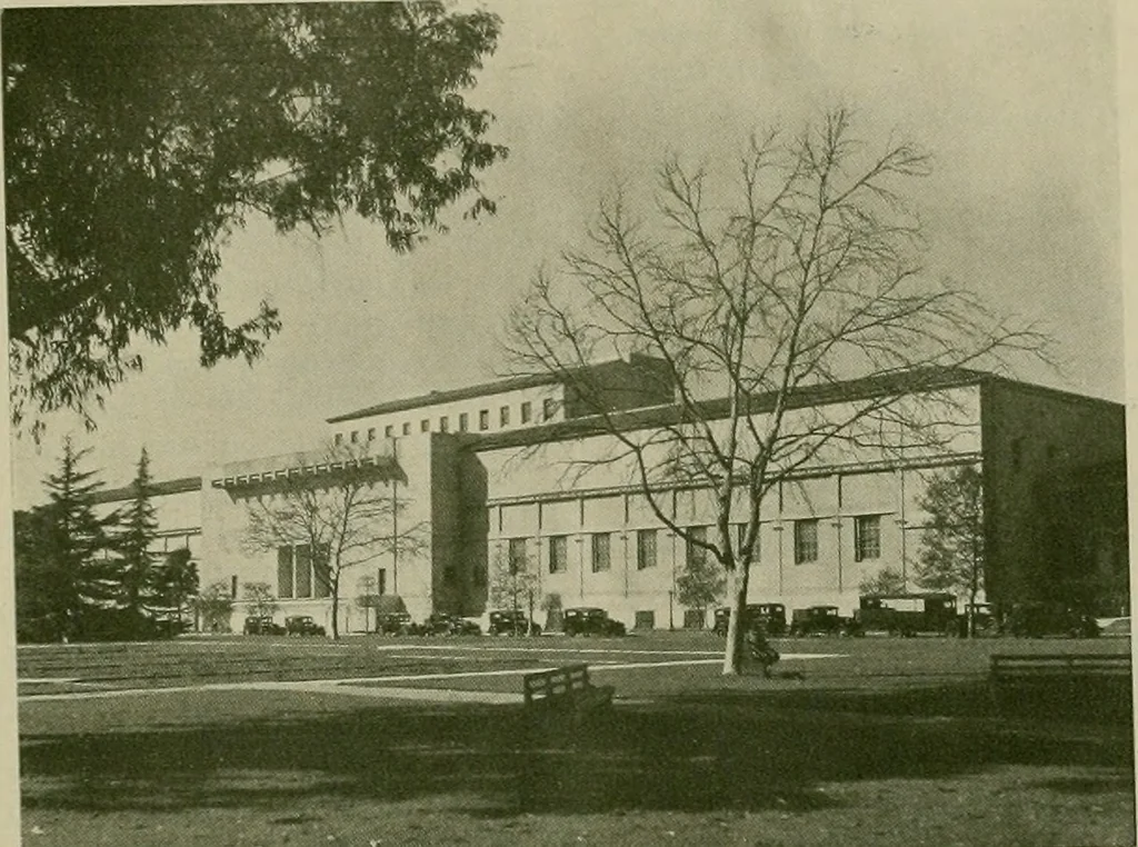 An illustration from Architect and engineer, 1905, leaf 686