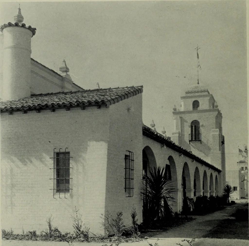 An illustration from Architect and engineer, 1905, leaf 139