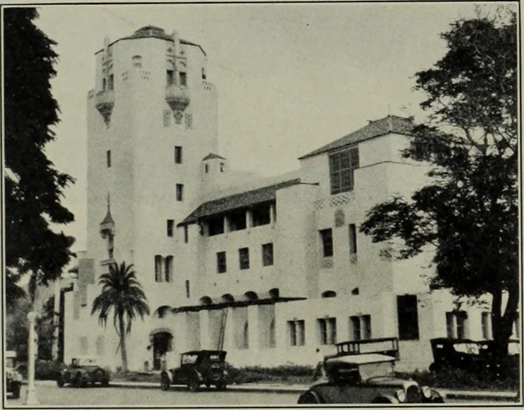 An illustration from Architect and engineer, 1905, leaf 223