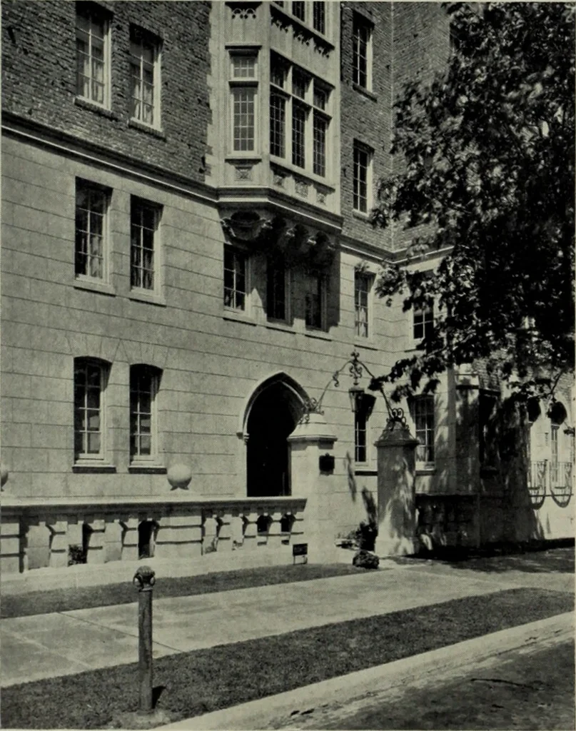 An illustration from Architect and engineer, 1905, leaf 237