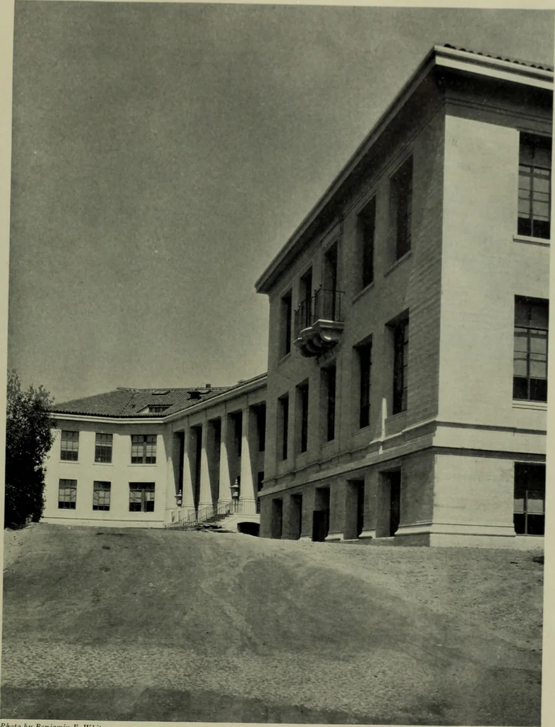 An illustration from Architect and engineer, 1905, leaf 28