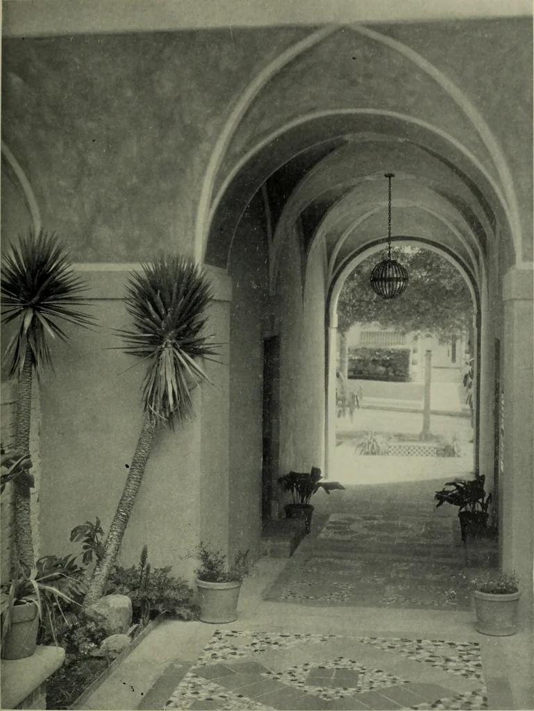An illustration from Architect and engineer, 1905, leaf 280