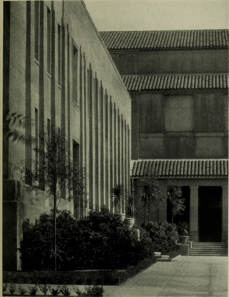 An illustration from Architect and engineer, 1905, leaf 298