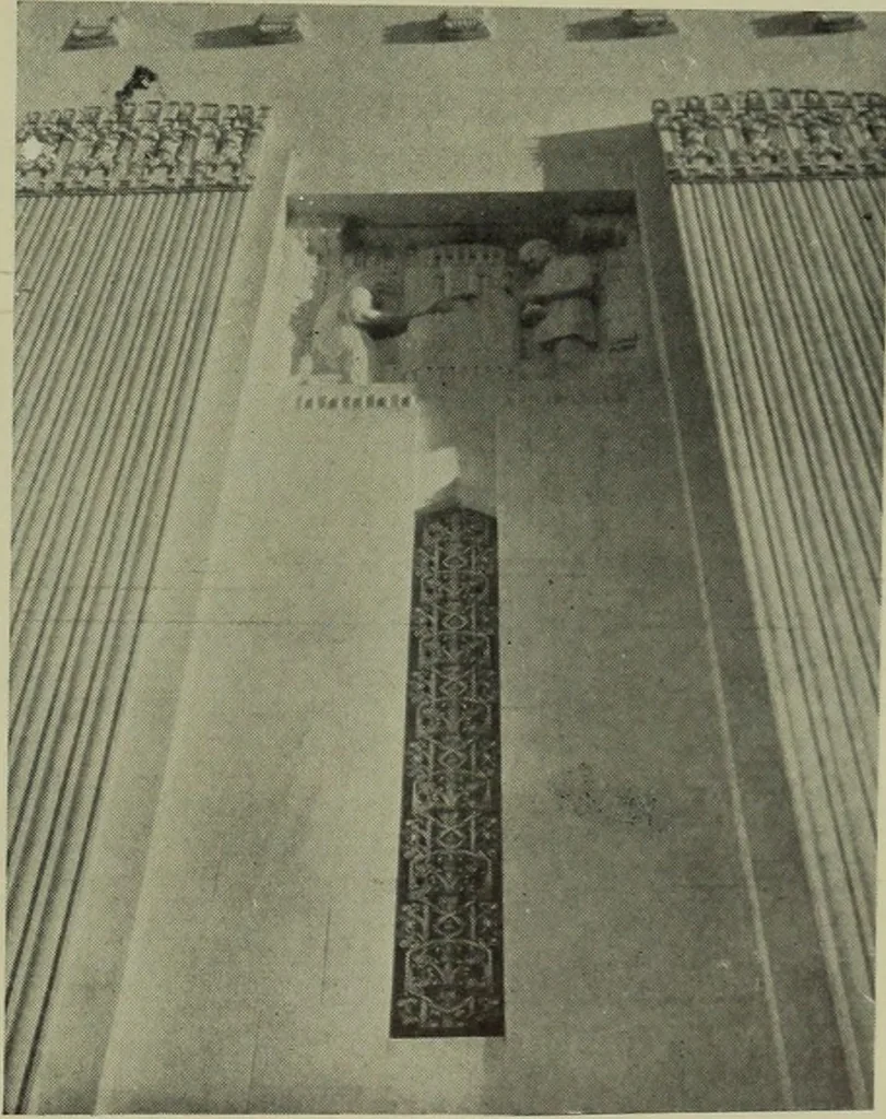An illustration from Architect and engineer, 1905, leaf 558