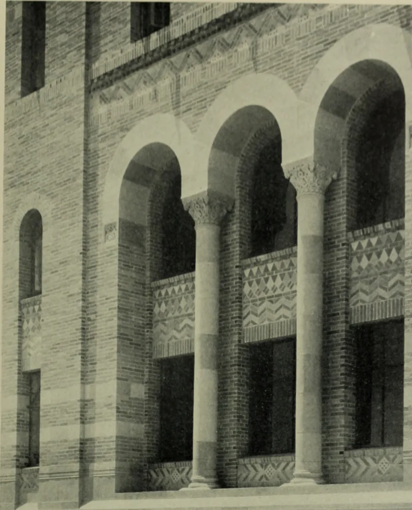 An illustration from Architect and engineer, 1905, leaf 60