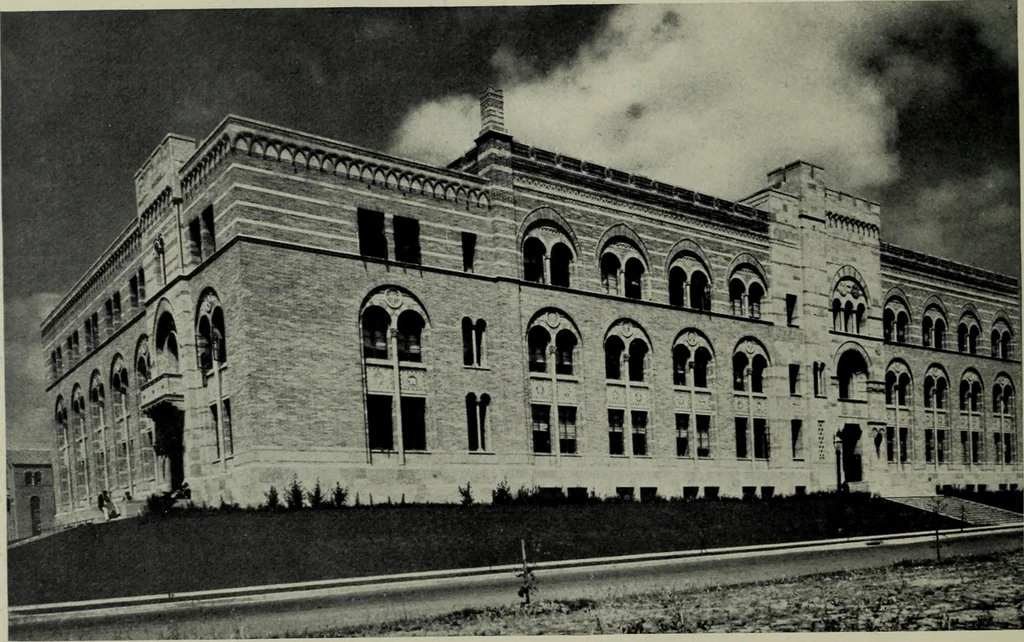 An illustration from Architect and engineer, 1905, leaf 67
