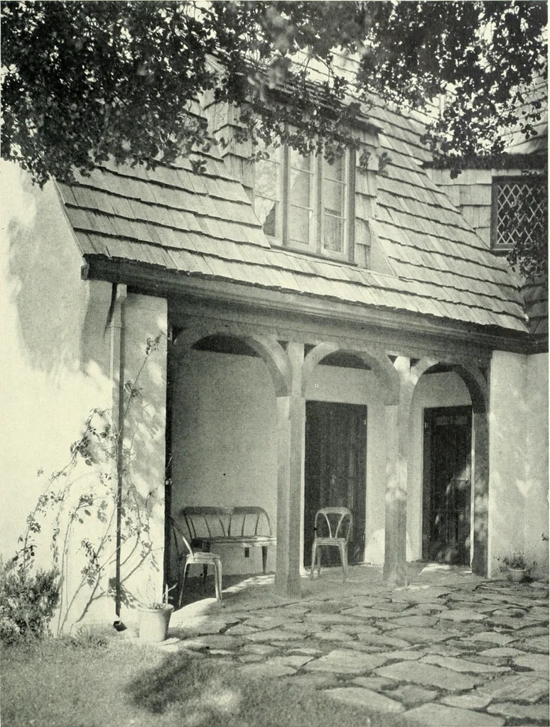 An illustration from Architect and engineer, 1905, leaf 148