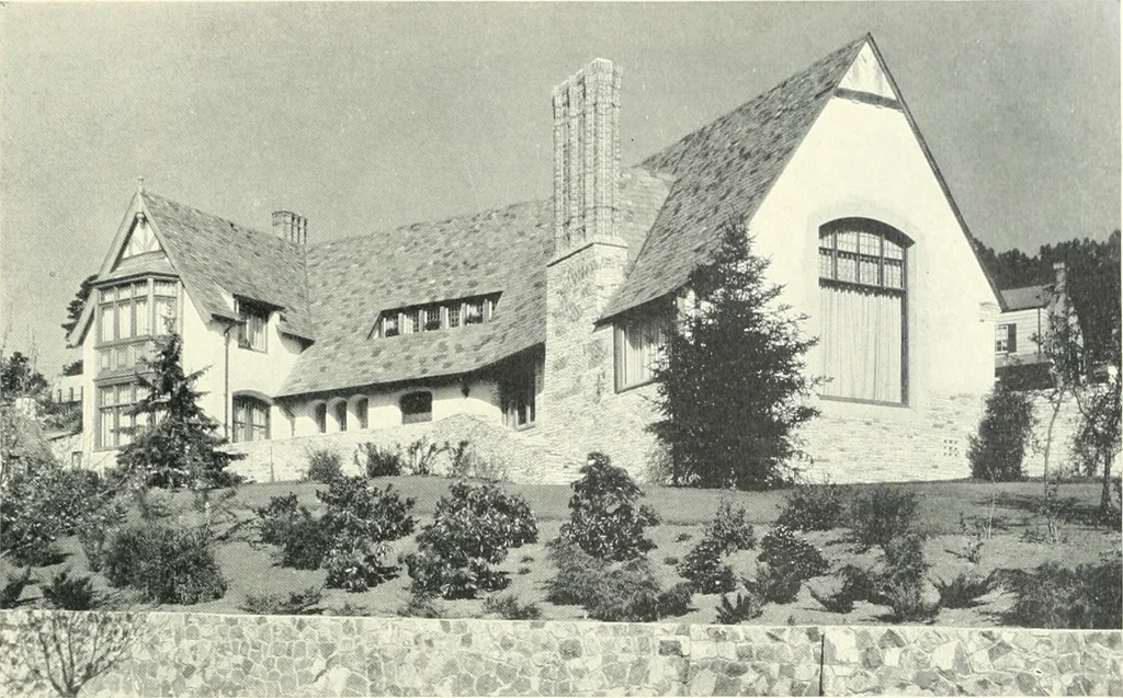An illustration from Architect and engineer, 1905, leaf 160