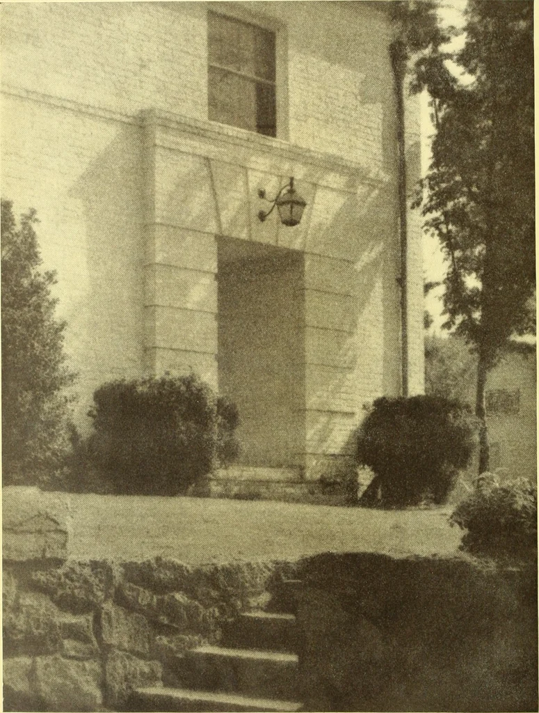 An illustration from Architect and engineer, 1905, leaf 365