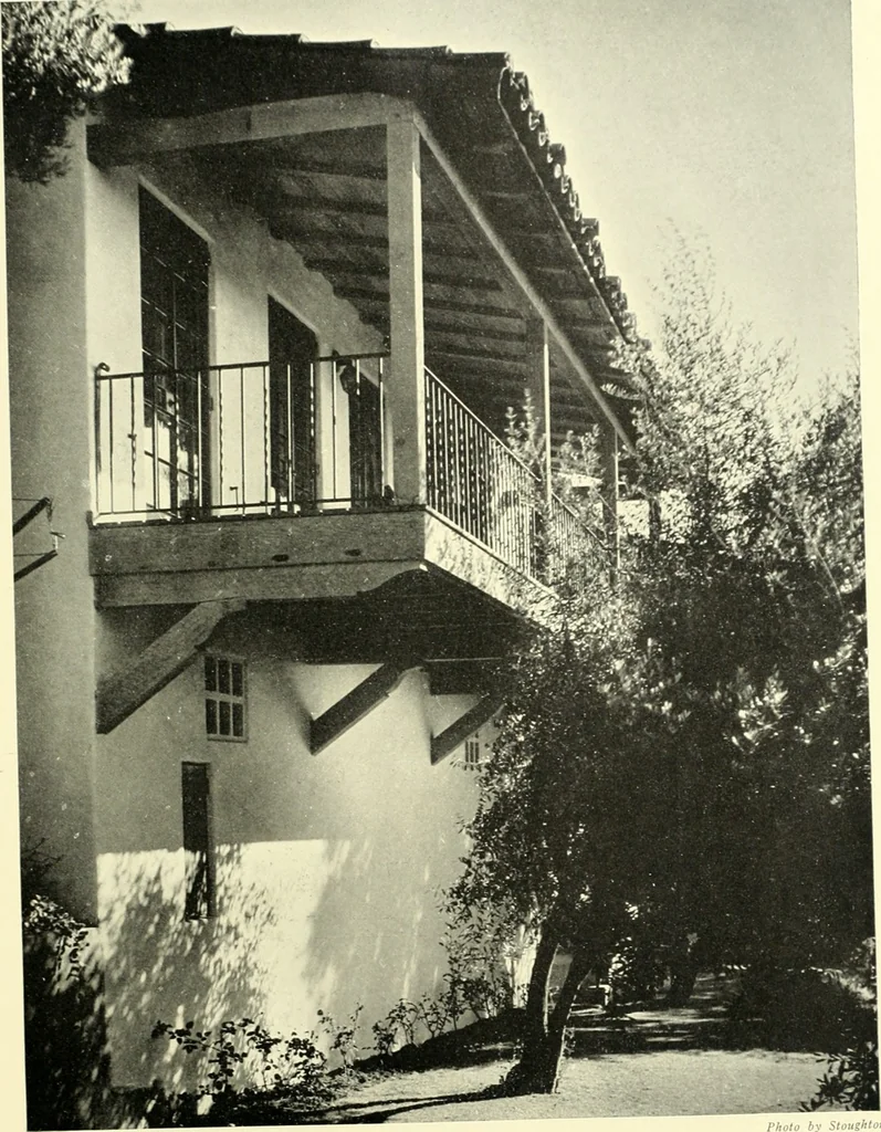 An illustration from Architect and engineer, 1905, leaf 596
