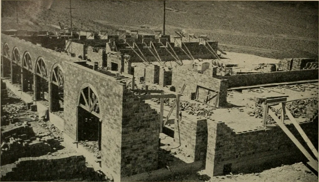 An illustration from Architect and engineer, 1905, leaf 163
