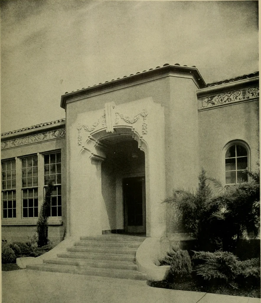 An illustration from Architect and engineer, 1905, leaf 18