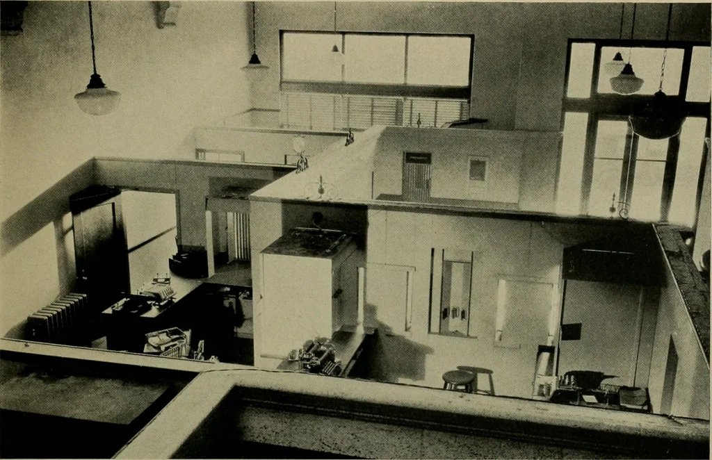 An illustration from Architect and engineer, 1905, leaf 330