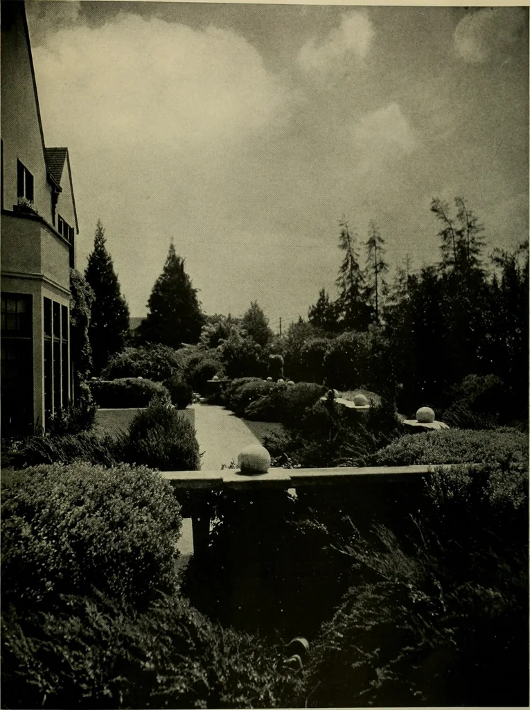 An illustration from Architect and engineer, 1905, leaf 34